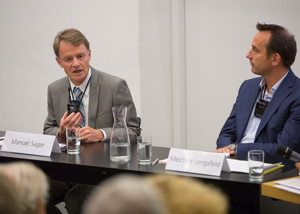 Manuel Sager, Direktor der Direktion für Entwicklung und Zusammenarbeit DEZA und Matthias Lengsfeld, Geschäftsleiter von Helvetas Swiss Intercooperation