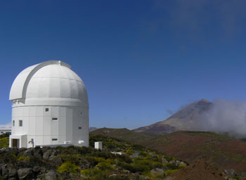 Die Sternwarte auf der Kanarischen Insel ist einer der Arbeitsorte der Berner Astronomen.  (Bilder:zvg)